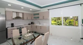 Nature & Luxury - Image 5