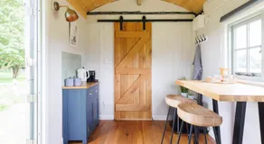 The Witterings Shepherds’ Hut - Image 3