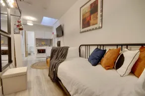 Stunning Compact Studio in the heart of Portsea - Image 2