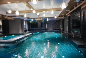 Xiangjiang Hot Spring Hotel - Image 4