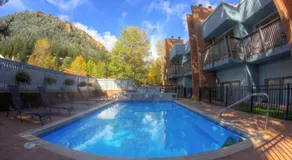 Shadow Mountain Lodge - Image 5