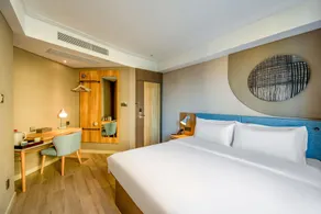 Home Inn Neo Nanning Sanjie Liangxiang Minzu Square Metro Station - Image 2
