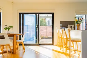 Bright & Airy 2BR | WiFi, Full Kitchen, Parking - Image 5