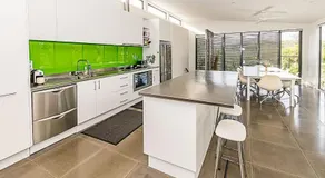 Sunshine Hideaway - Image 4