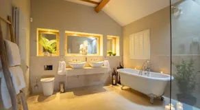 Stable Lodge - Boutique Bed & Breakfast - Image 2