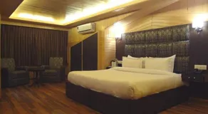 Hotel Sky Inn - Image 2