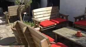 Red Lion Inn - Image 5