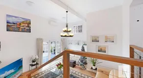 Luxury Waterfront Getaway - Image 3
