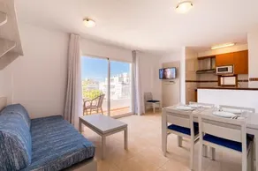 Apartamentos Avenida - Image 2
