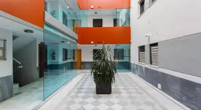 Puerta San FELIX free parking by Cadiz4Rentals - Image 5