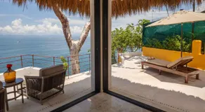Oceanfront 15 Bedroom Villa for 34 Guests - Image 4