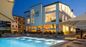 Hi Hotels Sirmione - Lakeview Pool  - Image 3