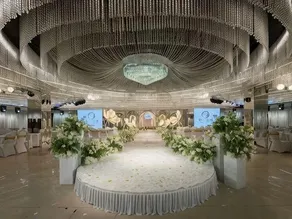 Grand Qihe Hotel - Image 4