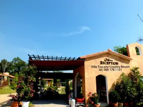 Villa Tuscany Country Resort - Image 2