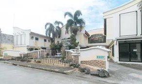 RedDoorz @ Moss Hotel Dasmarinas - Image 5