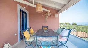 THIRES Guesthouse - Image 3