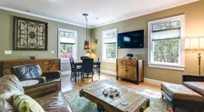 On-Site Creek! Peaceful Wooded Retreat in Havelock - Image 2