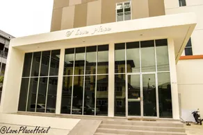 Sixty Star Love Place - Image 2