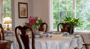 Upper Canada Coach House - Image 2