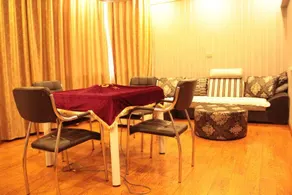 Peach Blossom Fashion Theme Hotel - Image 3