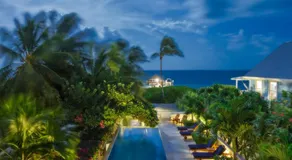 Weezie's Ocean Front Hotel and Garden Cottages - Image 2