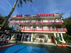 RedDoorz at S and L Apartelle Daraga Albay - Image 3