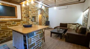 The Backyard Fisherman's House - Image 3