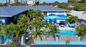 Blue Bell Apartment Hotel - Image 4