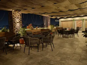 Dreamy Desert Hotel - Image 5