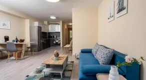 Free Private Parking Central & Quiet 2BR - Image 2