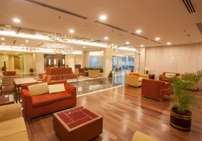 Dolphin Hotel - Image 4