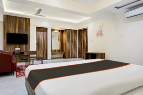 The Grand Imperial - Image 2
