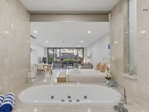 Luxe King Studio Apartment in Santai Resort - Image 4