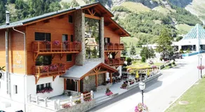 Hotel Alpenblick-Leukerbad-Therme - Image 2