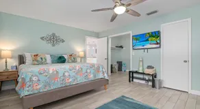 Canalfront Bradenton home with Dock & Heated Screened In Pool - Image 2