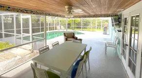 Clematis House near Arlington Park with Heated Pool - Image 5