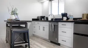Primrose Inn and Suites - Image 3