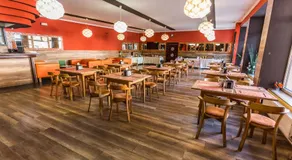 Garni Hotel Anne-Mary - Image 2