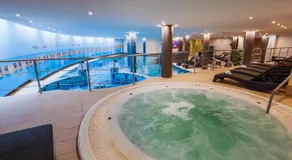 CE Plaza Hotel - Image 3