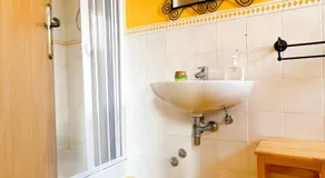 Suite Green & Orange - Casa Santicelli - Image 4