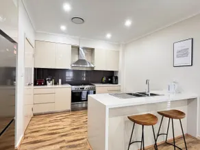6 Bedroom Group House Sleeps 13 Near Western Sydney Airport Penrith - Image 3