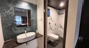 VishwaGeeta - Image 2