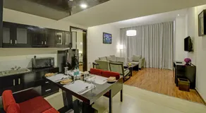 E Mall Hotel - Image 3