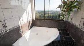 Cowies Hill Self-catering - Image 2