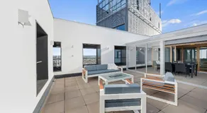 AZ Tower Apartment - Image 5