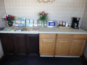 Budget Inn And Suites Eagan - Image 5
