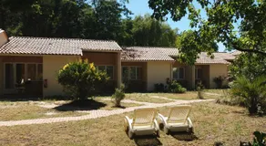 Acacias Hôtel Motel - Image 2