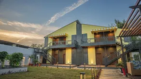 Casa Oro - Image 2
