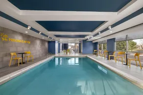 Home2 Suites by Hilton Muncie - Image 3
