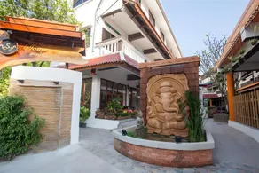 Somwang Boutique Hotel - Image 3